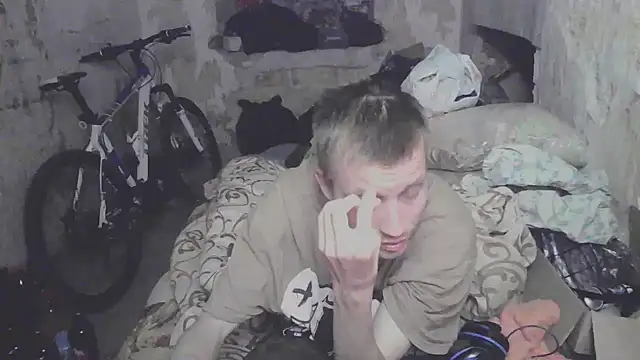 Snapshot of makarov1993 chatting on 09-23-25, 11:12 makarov1993 online show from 09-23-25, 11:12