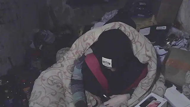 Snapshot of makarov1993 chatting on 01-12-26, 04:25 makarov1993 online show from 01-12-26, 04:25