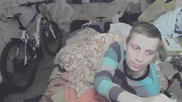 Snapshot of makarov1993 chatting on 10-27-25, 09:54 makarov1993 online show from 10-27-25, 09:54