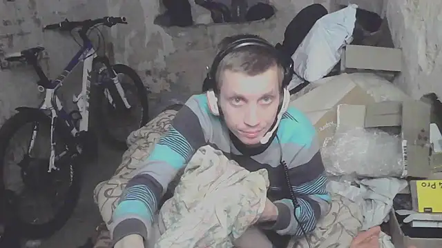 Snapshot of makarov1993 chatting on 10-09-25, 08:09 makarov1993 online show from 10-09-25, 08:09