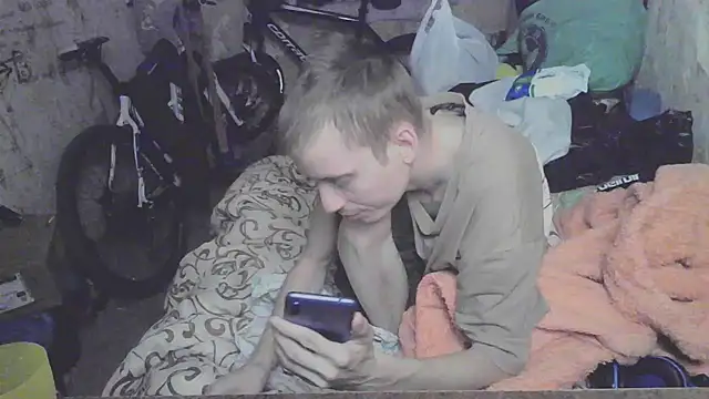 Snapshot of makarov1993 chatting on 09-11-25, 04:07 makarov1993 online show from 09-11-25, 04:07