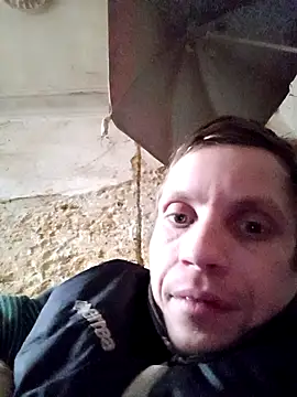 Snapshot of makarov1993 chatting on 12-17-25, 10:20 makarov1993 online show from 12-17-25, 10:20