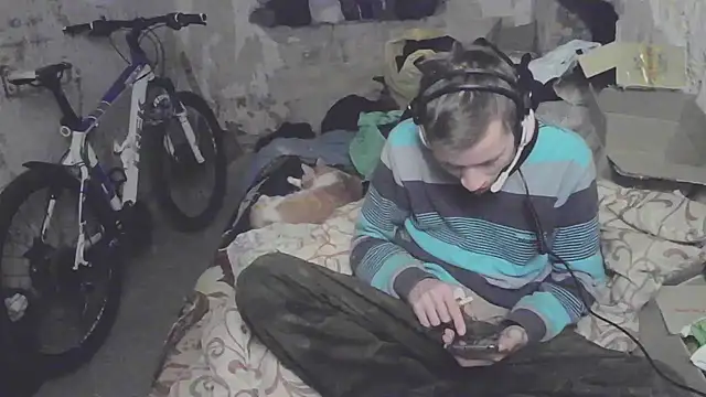 Snapshot of makarov1993 chatting on 10-14-25, 09:25 makarov1993 online show from 10-14-25, 09:25