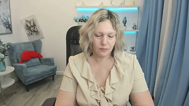 Snapshot of NinaStarle chatting on 06-07-26, 04:50 NinaStarle online show from 06-07-26, 04:50