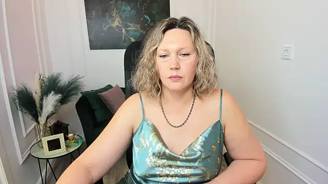 NinaStarle online show from 04-12-26, 08:28