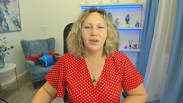 Snapshot of NinaStarle chatting on 04-29-26, 11:25 NinaStarle online show from 04-29-26, 11:25
