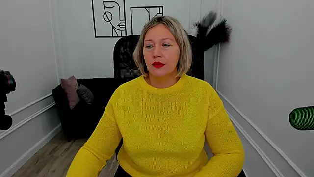 Snapshot of NinaStarle chatting on 10-02-25, 04:38 NinaStarle online show from 10-02-25, 04:38