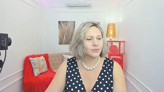 NinaStarle online show from 02-13-26, 11:43