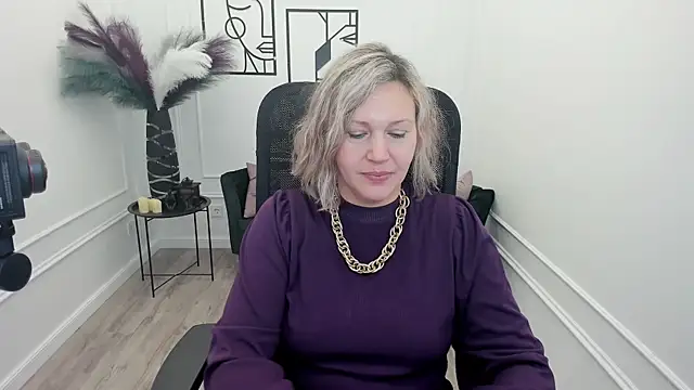 NinaStarle online show from 11-30-25, 04:24