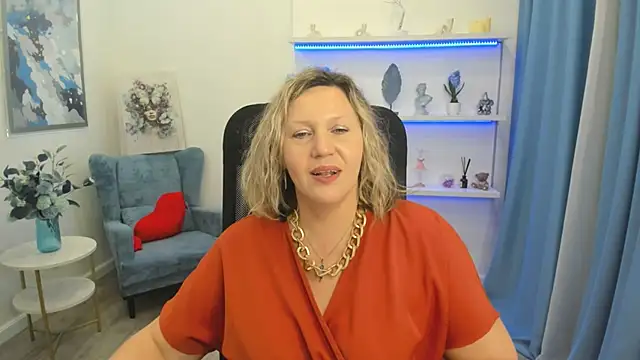 Snapshot of NinaStarle chatting on 04-19-26, 06:10 NinaStarle online show from 04-19-26, 06:10