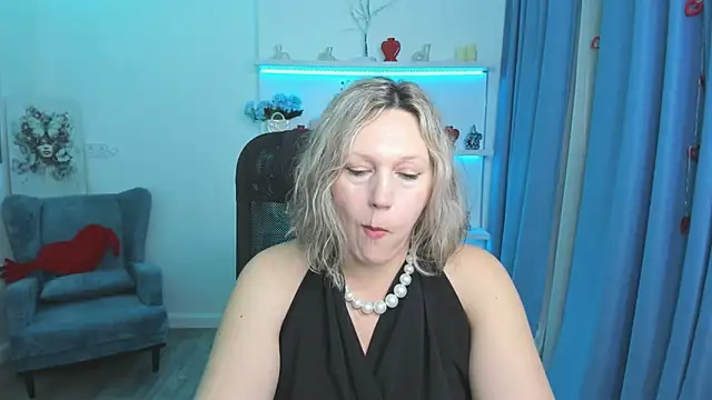 NinaStarle online show from 03-01-26, 11:43