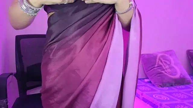 Snapshot of BABY_RANI_ chatting on 05-11-26, 04:25 BABY RANI online show from 05-11-26, 04:25