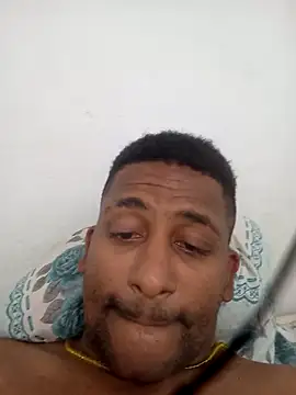 Snapshot of sleka2525 chatting on 09-19-25, 03:54 sleka2525 online show from 09-19-25, 03:54