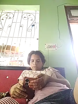 Snapshot of JHILMIL chatting on 09-24-25, 02:18 JHILMIL online show from 09-24-25, 02:18