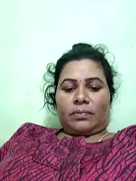 Snapshot of tamilaruvi chatting on 02-06-26, 01:18 tamilaruvi online show from 02-06-26, 01:18