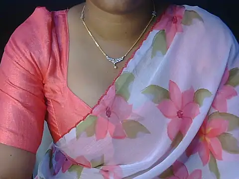 Snapshot of Priyanka_rao chatting on 08-06-26, 05:08 Priyanka rao online show from 08-06-26, 05:08
