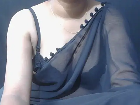 Snapshot of Priyanka_rao chatting on 11-07-25, 12:42 Priyanka rao online show from 11-07-25, 12:42