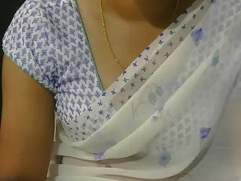 Snapshot of Priyanka_rao chatting on 07-11-26, 04:18 Priyanka rao online show from 07-11-26, 04:18