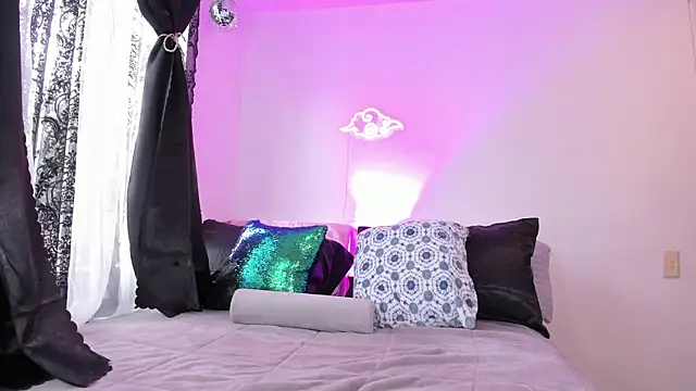 Snapshot of Londonttipton chatting on 10-01-25, 06:12 Londonttipton online show from 10-01-25, 06:12