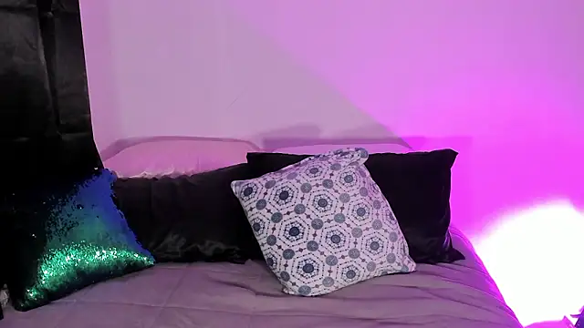 Londonttipton online show from 02-05-26, 05:47