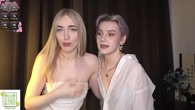 Snapshot of MaeEversley chatting on 12-19-25, 08:06 MaeEversley online show from 12-19-25, 08:06