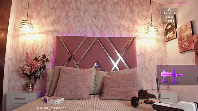 Aliice1  online show from 11-22-25, 09:13