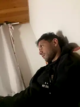 Michaell Spinelly online show from 11-29-25, 01:06