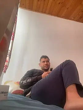 Michaell Spinelly online show from 02-14-26, 01:44