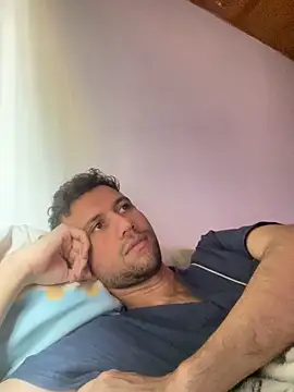 Michaell Spinelly online show from 11-17-25, 07:29