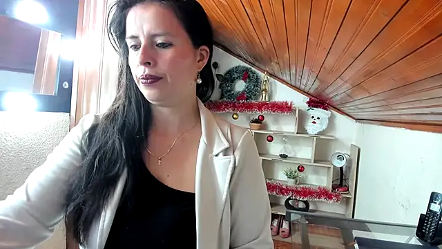 katherine blair online show from 12-18-25, 01:26