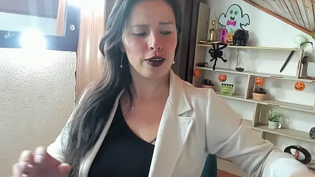 katherine blair online show from 10-27-25, 01:12