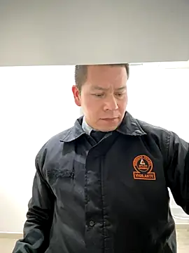 Snapshot of Manu0586 chatting on 11-26-25, 11:38 Manu0586 online show from 11-26-25, 11:38