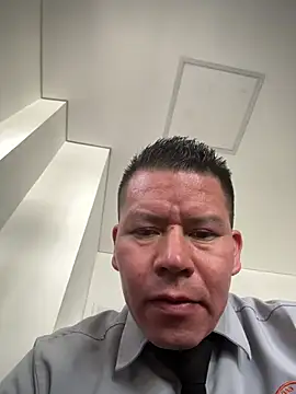 Snapshot of Manu0586 chatting on 01-18-26, 03:15 Manu0586 online show from 01-18-26, 03:15