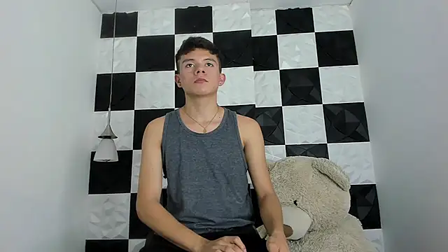 AndyFame1 online show from 11-04-25, 06:55