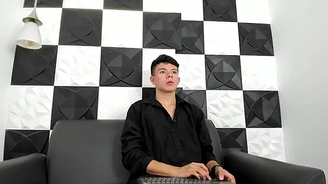 AndyFame1 online show from 12-15-25, 06:58