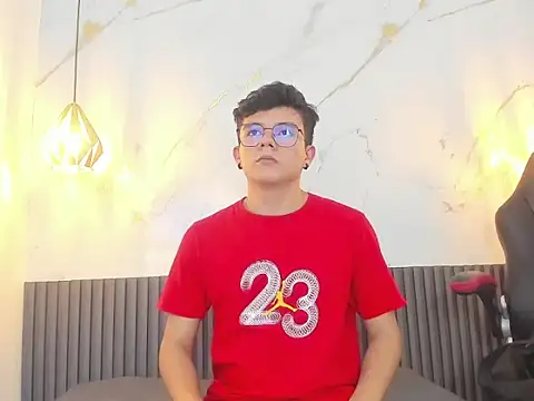 AndyFame1 online show from 01-05-26, 06:11