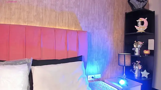 Kendra kobein online show from 04-16-26, 07:47