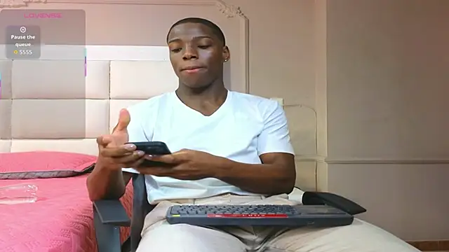 CharlesBrown  online show from 10-28-25, 11:31