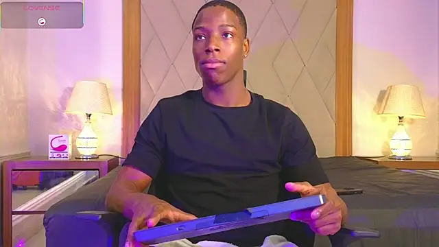 CharlesBrown  online show from 02-11-26, 02:17