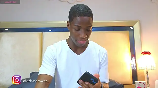 Snapshot of CharlesBrown_ chatting on 10-20-25, 12:17 CharlesBrown online show from 10-20-25, 12:17