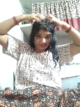 Snapshot of couple_71 chatting on 05-02-26, 03:12 couple 71 online show from 05-02-26, 03:12