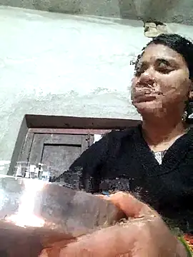 couple 71 online show from 12-15-25, 08:03