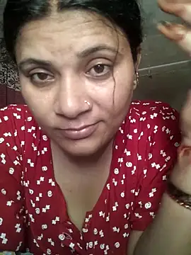 Snapshot of couple_71 chatting on 05-22-26, 05:49 couple 71 online show from 05-22-26, 05:49