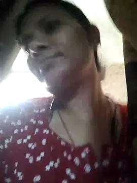 Snapshot of couple_71 chatting on 05-20-26, 07:16 couple 71 online show from 05-20-26, 07:16