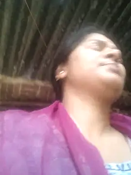 Snapshot of couple_71 chatting on 06-03-26, 03:51 couple 71 online show from 06-03-26, 03:51