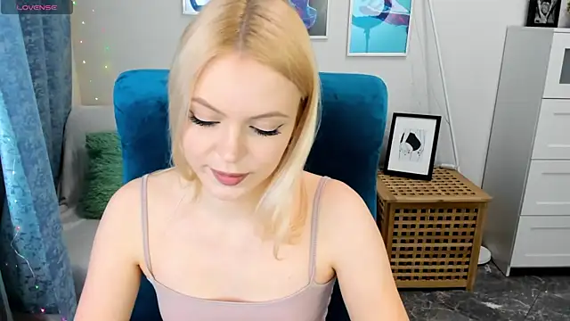 Snapshot of KatherineePierce chatting on 05-21-26, 03:53 KatherineePierce online show from 05-21-26, 03:53