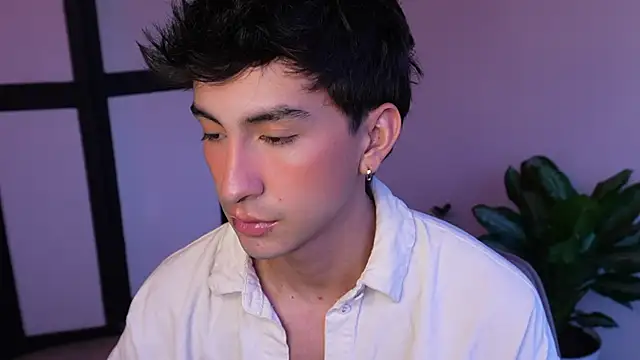 sweettaaron01 online show from 06-07-26, 10:26