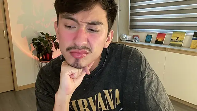 sweettaaron01 online show from 10-25-25, 05:46