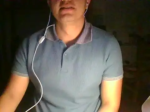Snapshot of Haustin202 chatting on 10-26-25, 10:43 Haustin202 online show from 10-26-25, 10:43