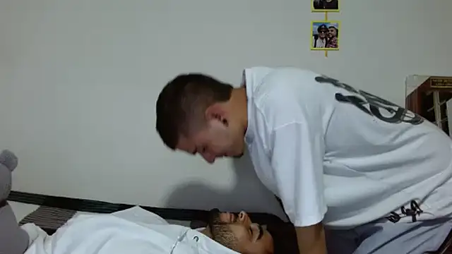 Maiki Foxx online show from 10-17-25, 03:21